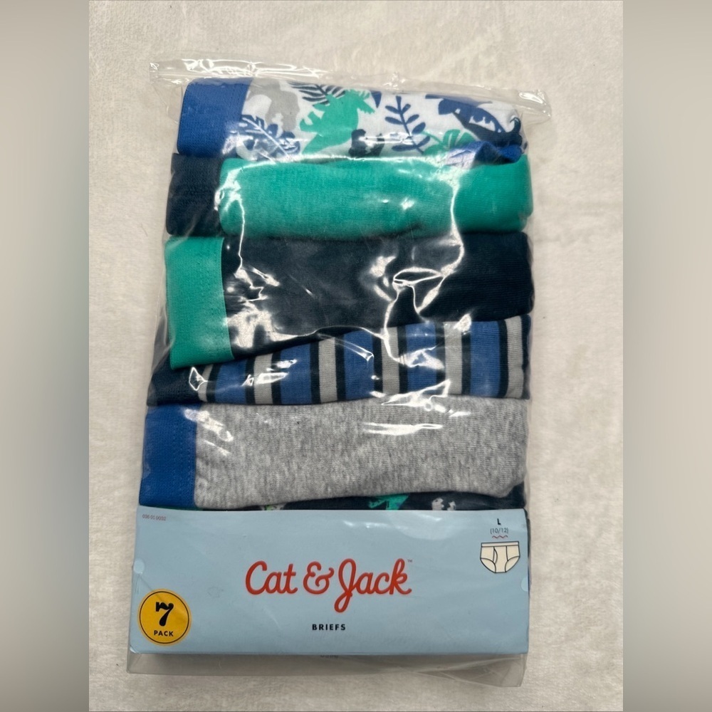 Cat & Jack Boys' Size Large Briefs 7 Pack Multi Color/ Pattern  100% Cotton